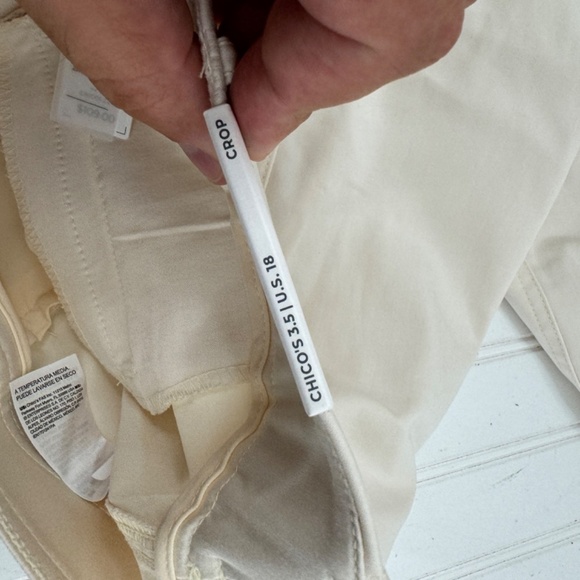 NWT Chico's Flex WB Fly Front Cotton Sateen Crop US 18 - Picture 8 of 9